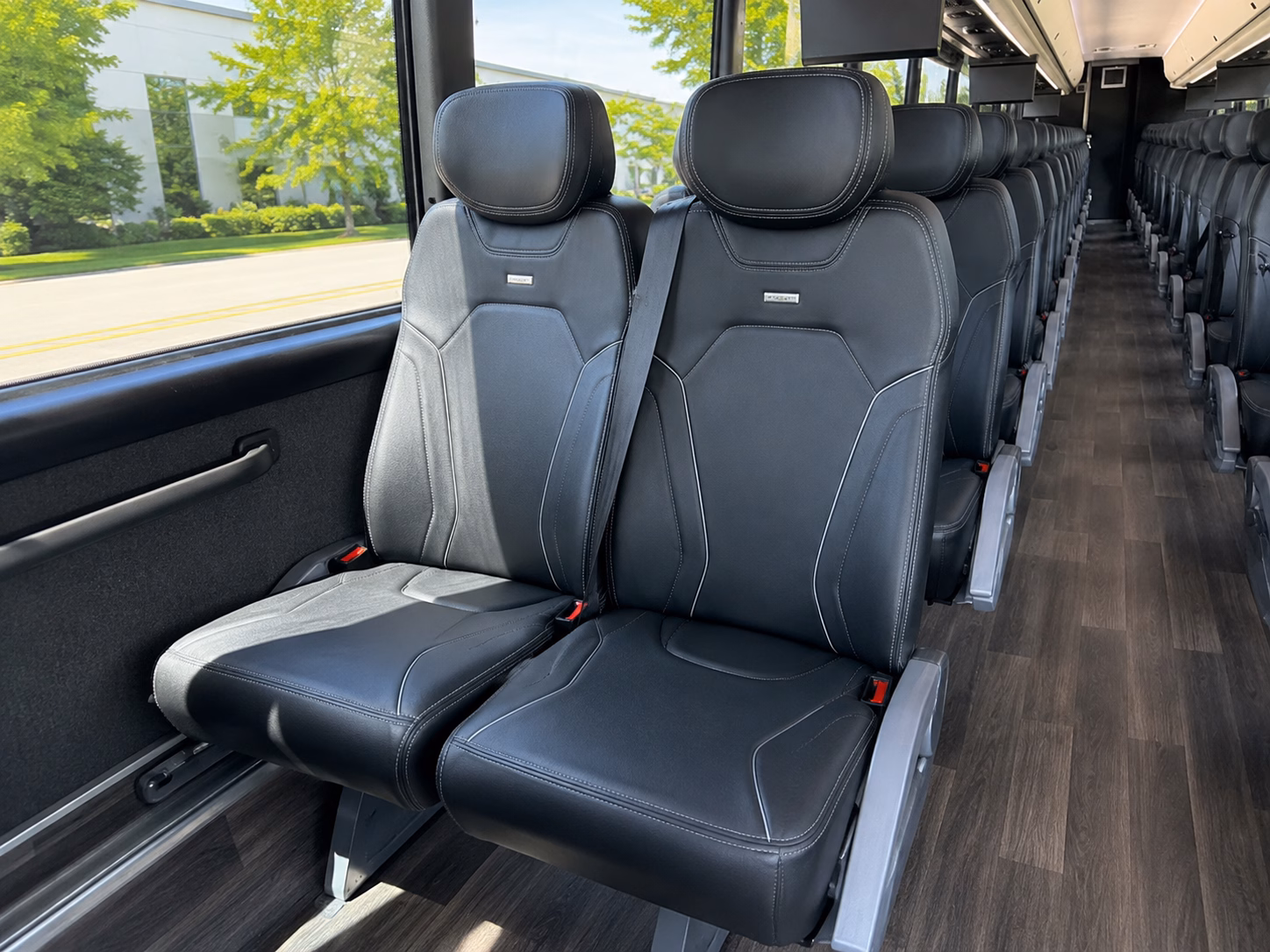 keuka lake winery buses for groups heading to hammondsport